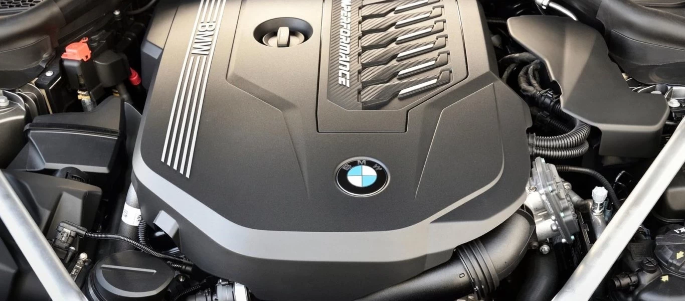 Εννέα χώρες της ΕΕ εξετάζουν την κατάργηση των συμβατικών κινητήρων